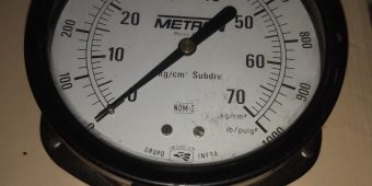 Manómetro Metron 70 Kg/cm² Carátula De 4  Conexión 1/4 $ 850.00 Hidrolavadora